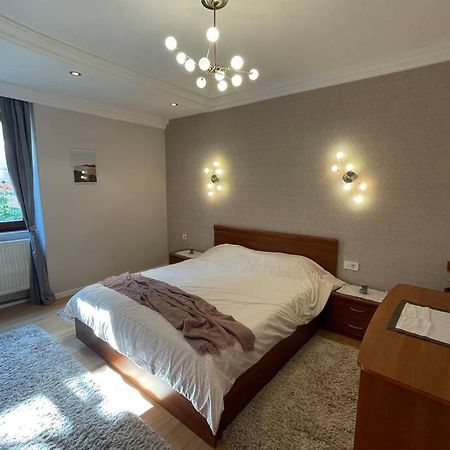 Cozy Apartment In The Old Center Of Prishtina Prishtinë Luaran gambar
